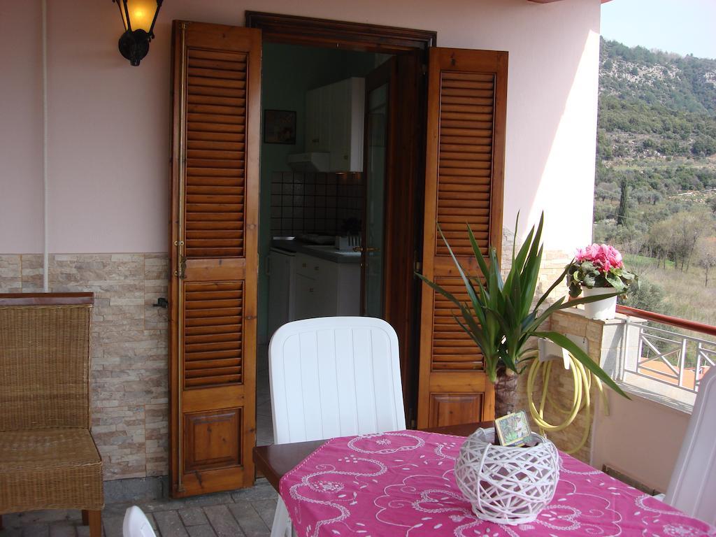 Villa Melina 1 Koinyra Rum bild